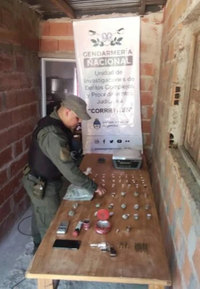 Allanan varios puntos de venta de cocaína y marihuana en un barrio de Corrientes